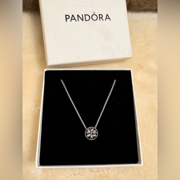 SOLD - Pandora Sparkling Family Tree Necklace - Sterling Silver - Picture 2 of 8